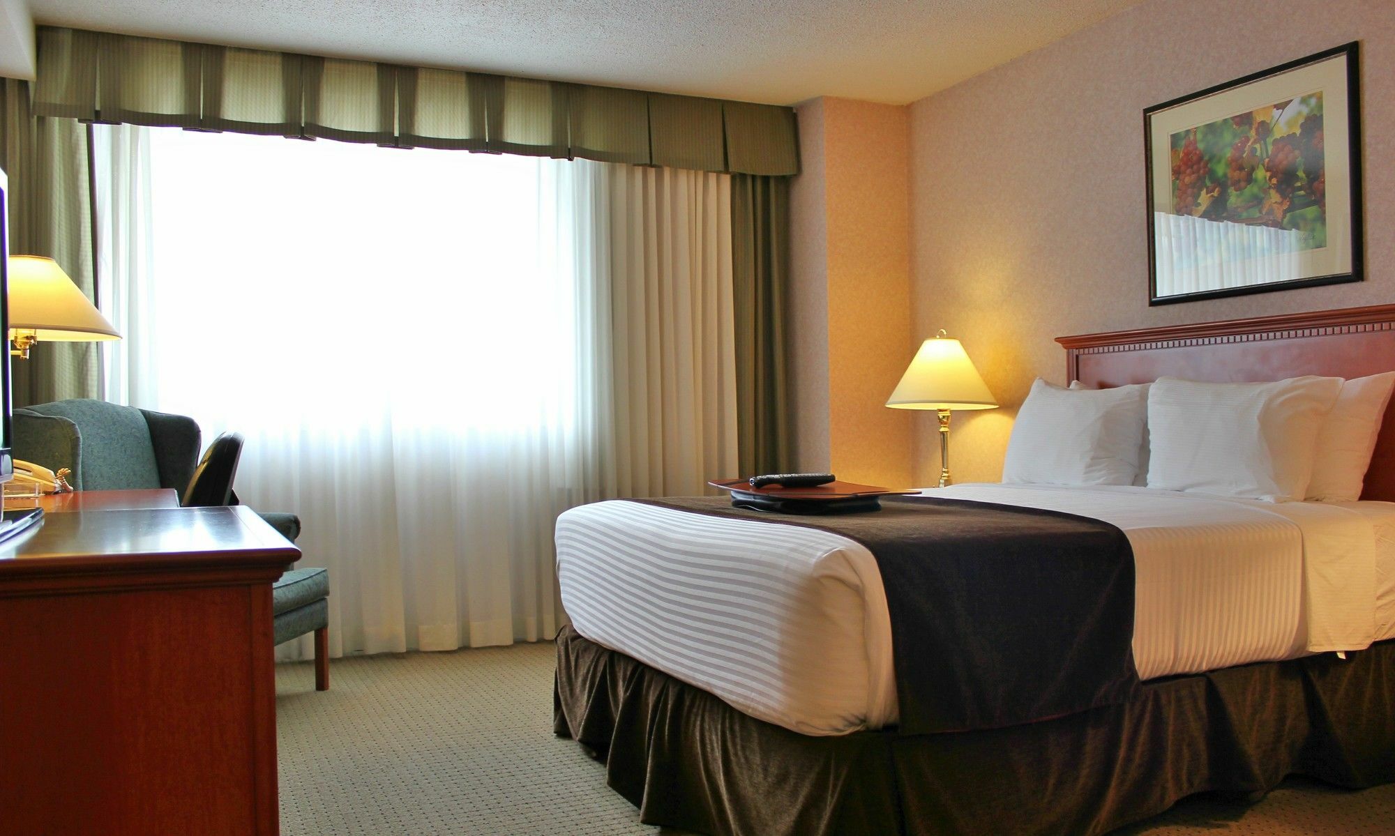 Prestige Vernon Lodge Экстерьер фото