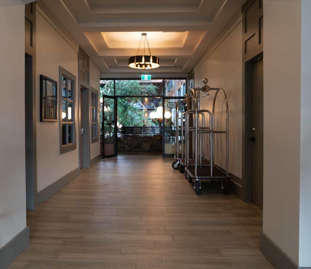 Prestige Vernon Lodge Экстерьер фото